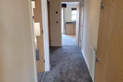 1 bedroom apartment to rent, Hexham Gardens, Northolt