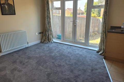 1 bedroom apartment to rent, Hexham Gardens, Northolt
