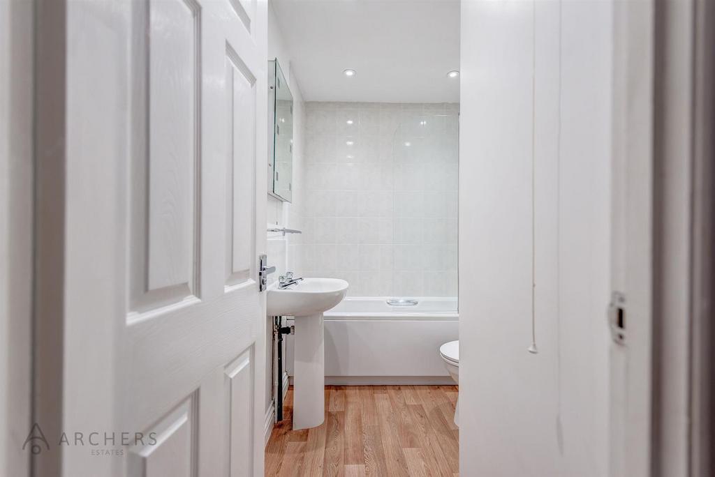 112 Taplin Road(Interior)-5.jpg