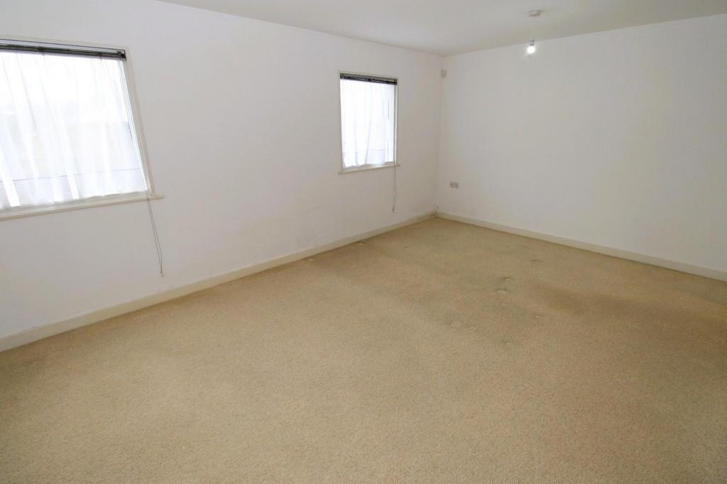 LOUNGE 1.jpg