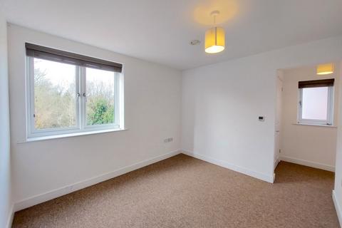 undefined, Elizabeth Way, Cambridge, CB4