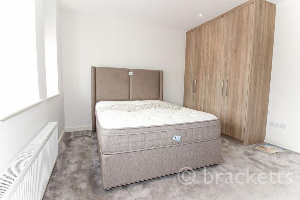 Double Bedroom with built in wardrobe