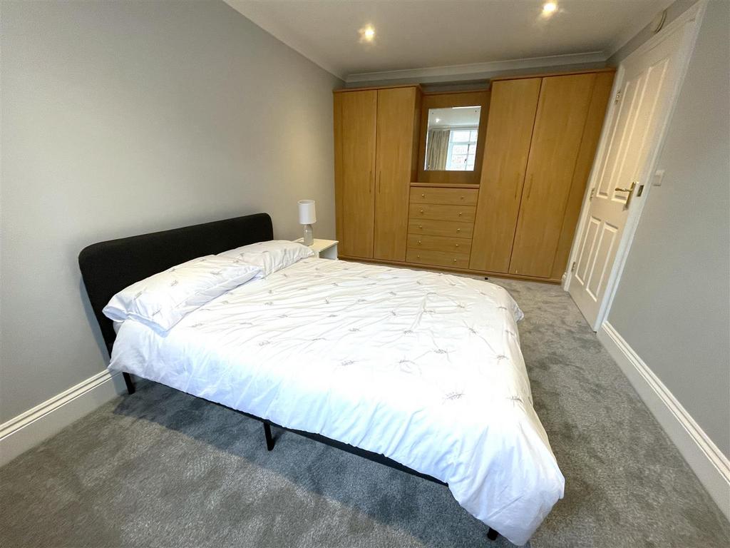 Bedroom  2.jpeg