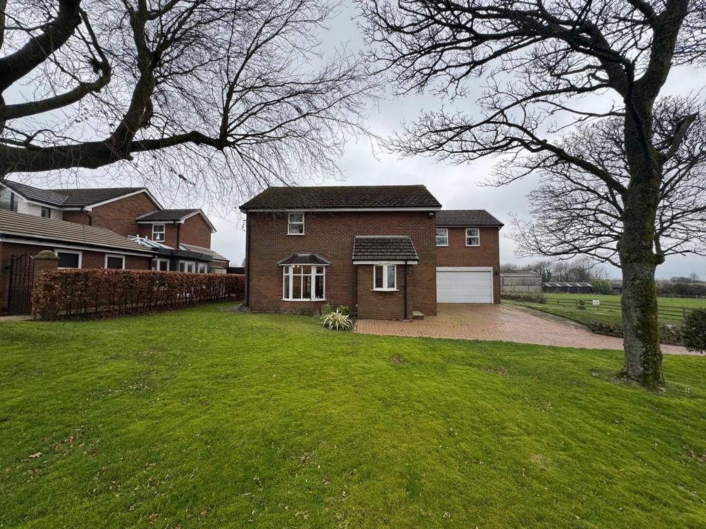 5 bed detached house for sale Smethurst Hall Park