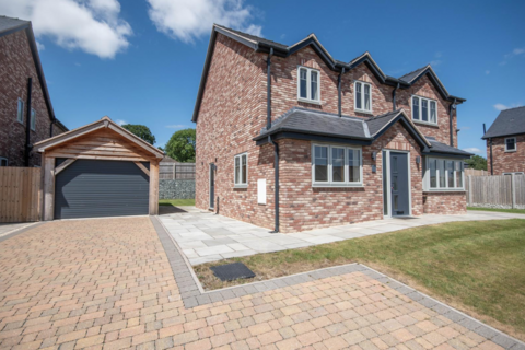 4 bedroom detached house for sale, Breidden View, Llansantffraidd-YM-Mechain SY22