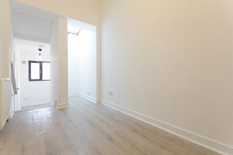 undefined, Ravensbourne Park, London SE6