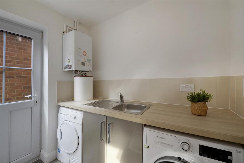 28 Beacon08.jpg