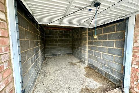 Garage to rent, Cedar Close, Margate, Kent, CT9
