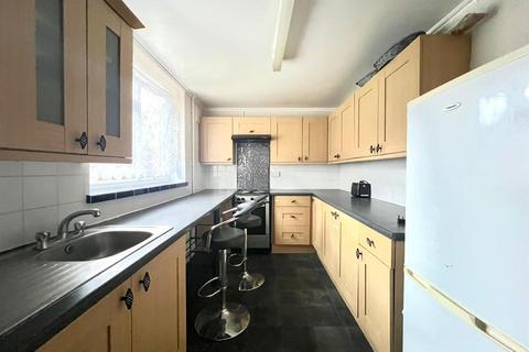 2 bedroom end of terrace house to rent, Westfield, Harlow CM18