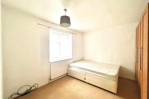 2 bedroom end of terrace house to rent, Westfield, Harlow CM18