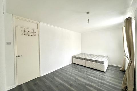 undefined, Westfield, Harlow CM18