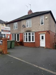 2 bedroom semi-detached house to rent, Wiggan Lane, Huddersfield HD2