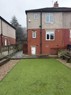 2 bedroom semi-detached house to rent, Wiggan Lane, Huddersfield HD2