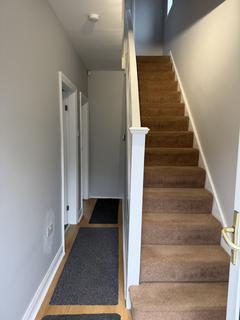 2 bedroom semi-detached house to rent, Wiggan Lane, Huddersfield HD2