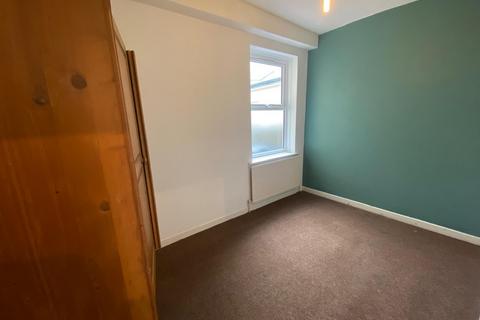1 bedroom flat to rent, Westcliff On Sea SS0