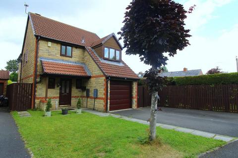 4 bedroom detached house for sale, St Cuthberts Walk, Langley Moor, Durham