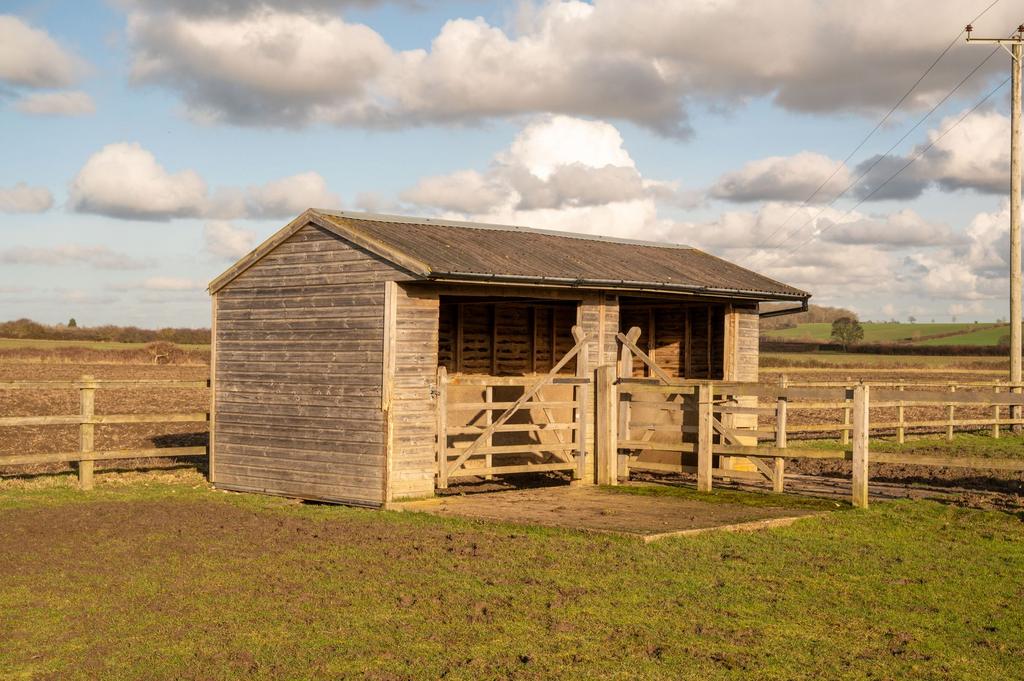 Field Shelter