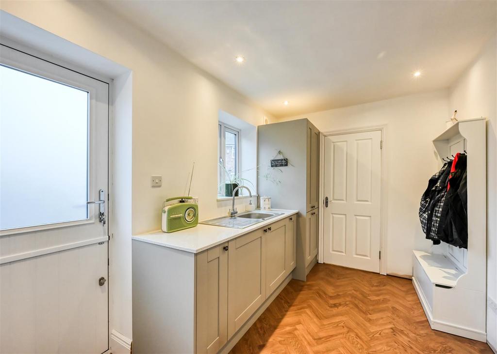 12 Rudge Road-02.jpg