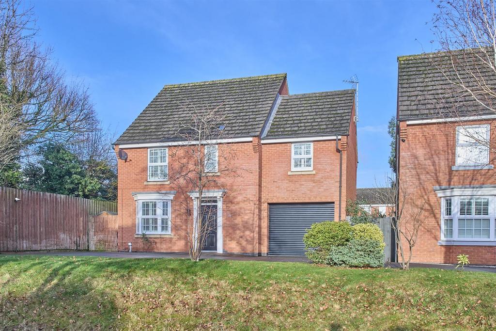 Garner Close BW 20.jpg