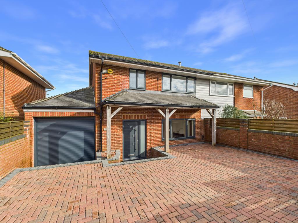 4 Bedroom Semi Detached House for Sale