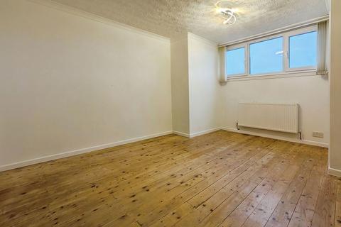 undefined, St. Peters Avenue, Swansea SA5