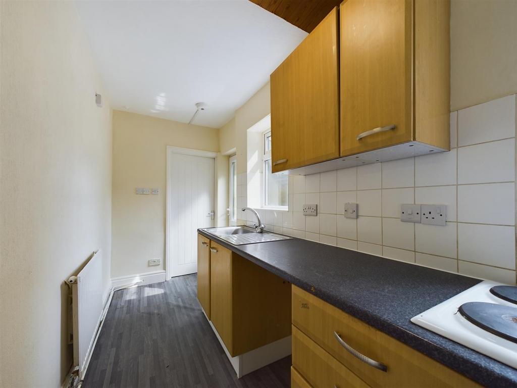 CAM03358 G0-PR0066-STILL008.jpg