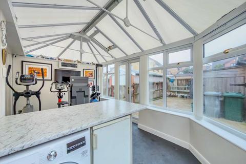 3 bedroom detached house for sale, Lea Road, Birstall