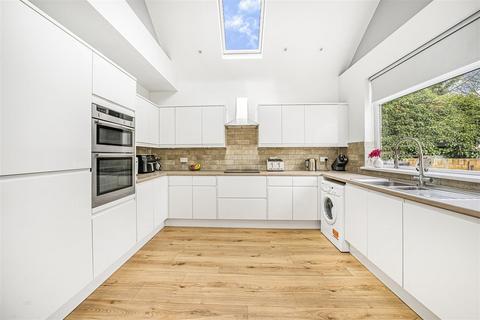 undefined, Sunset Avenue, London E4
