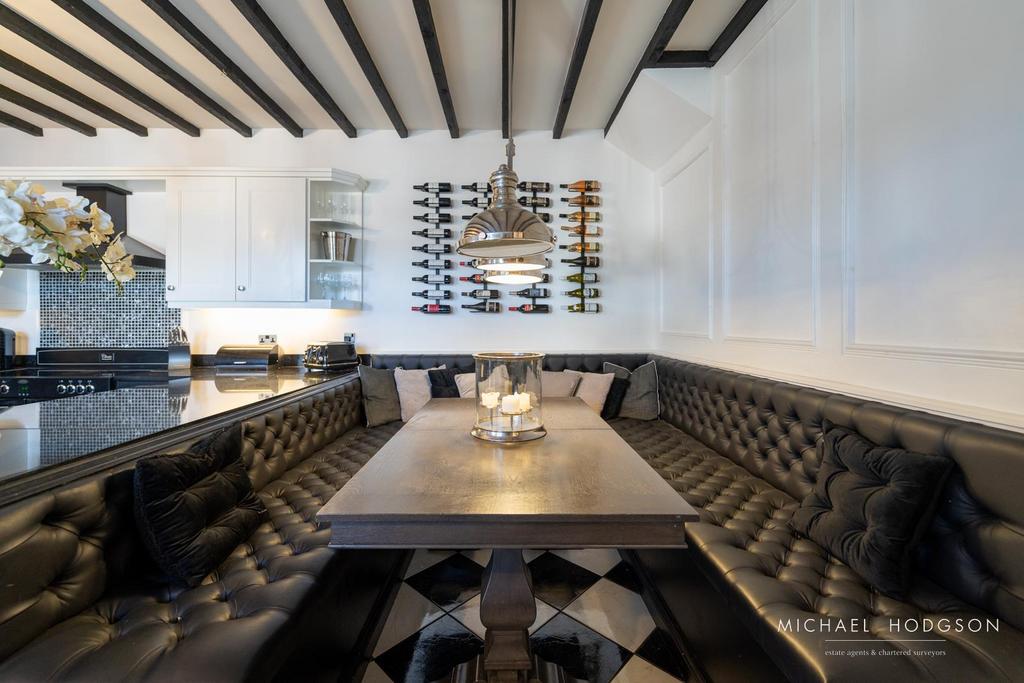 Kitchen / Breakfast Room