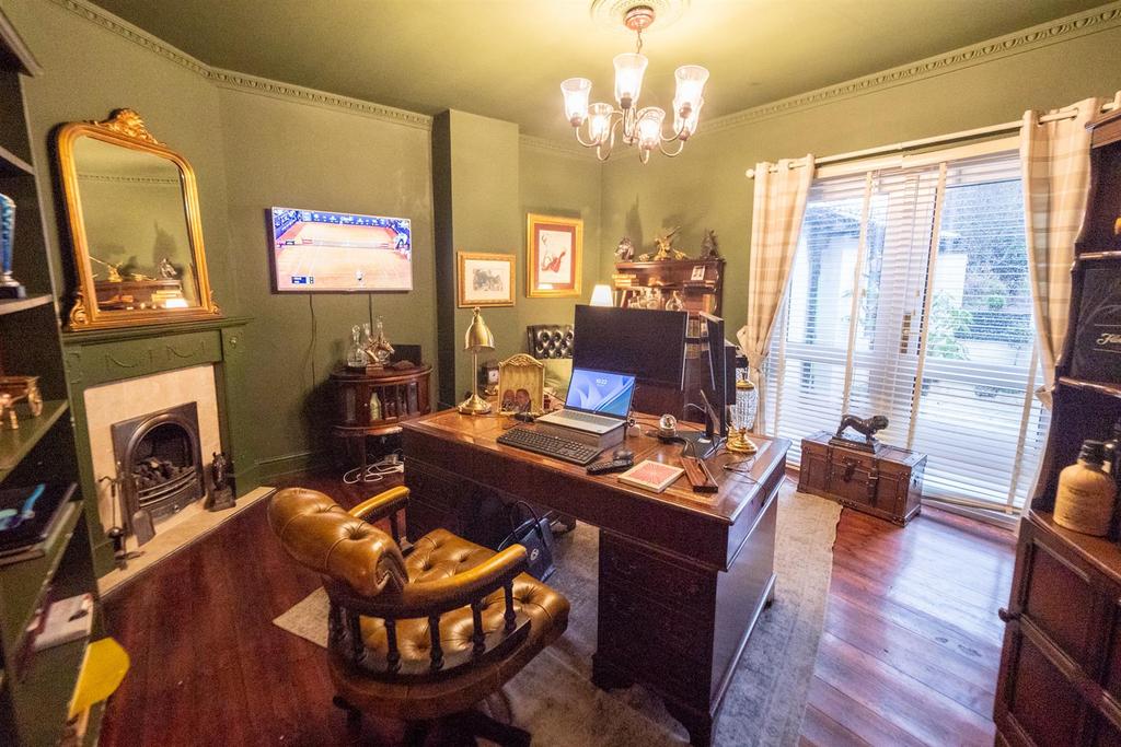 Reception Room / Dining Room