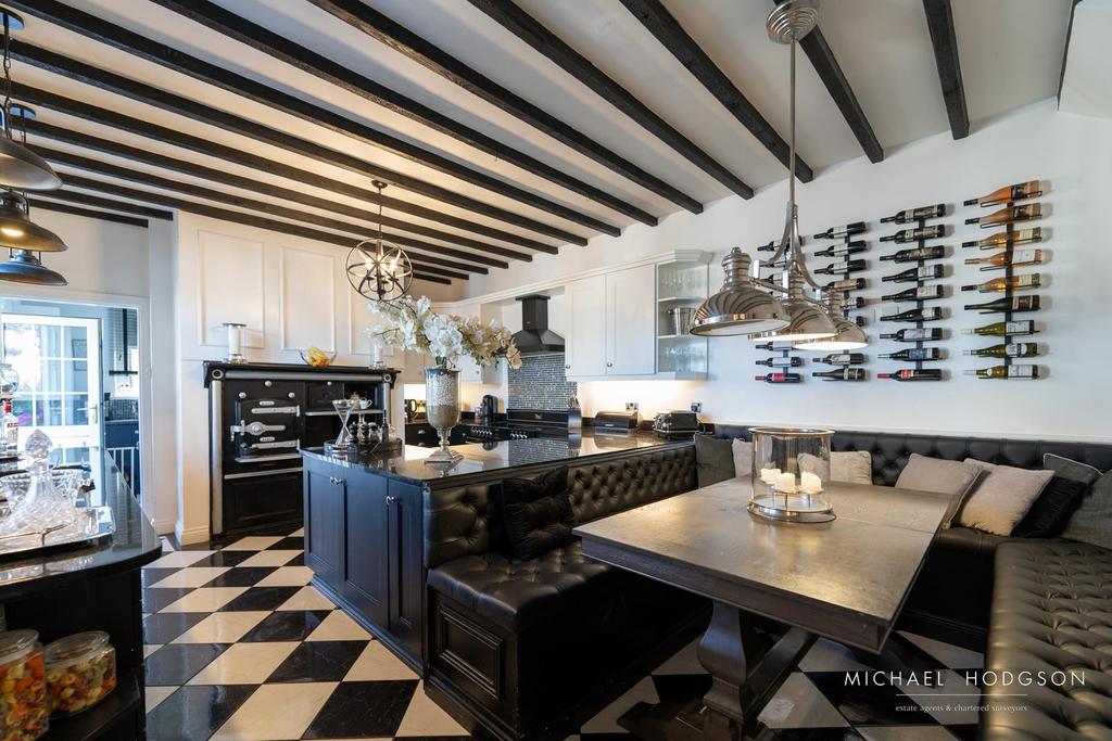 Kitchen / Breakfast Room