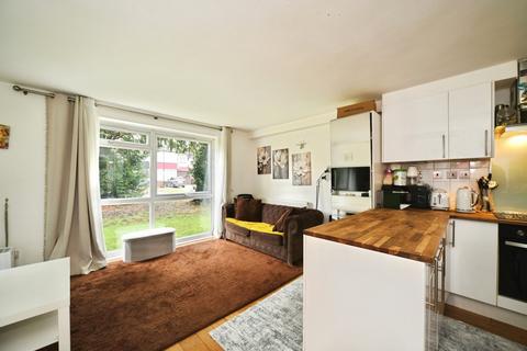 1 bedroom apartment for sale, Queen Annes Gardens, Enfield EN1