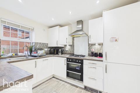 Vasey Way, Eaton Leys