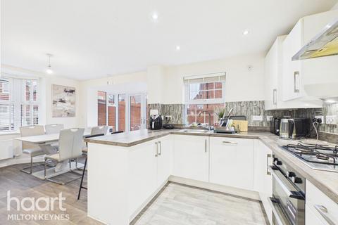 4 bedroom detached house for sale, Vasey Way, Eaton Leys