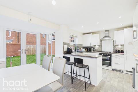 4 bedroom detached house for sale, Vasey Way, Eaton Leys