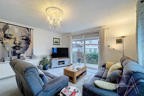 2 bedroom flat for sale, Cambridge Road, Southport PR9