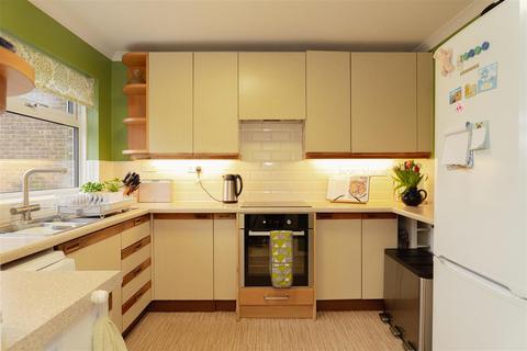 undefined, Durfold Drive, Reigate