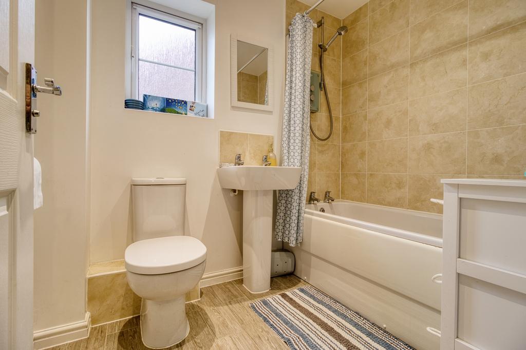 Bathroom - Ewe Move Swindon South
