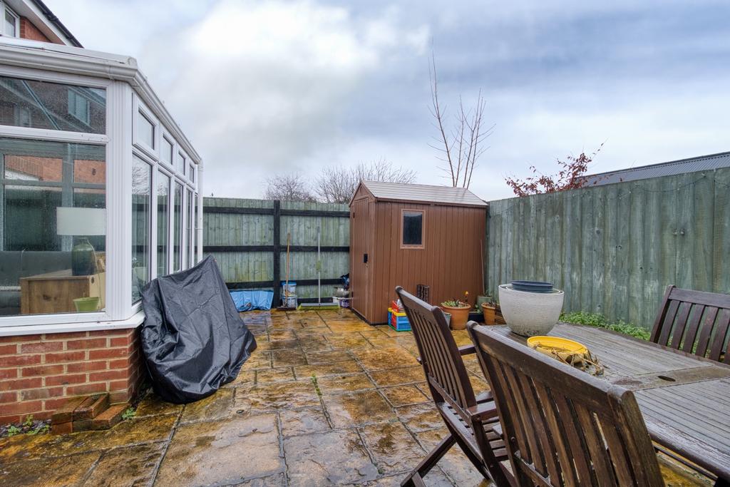 Garden - Ewe Move Swindon South