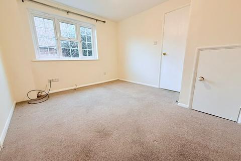 1 bedroom terraced house to rent, York Road, Billericay