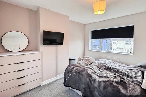 3 bedroom semi-detached house for sale, Roberts Road, Aldershot, Hampshire