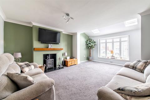 4 bedroom semi-detached house for sale, Charles Drive, Cuxton, Rochester, Kent, ME2