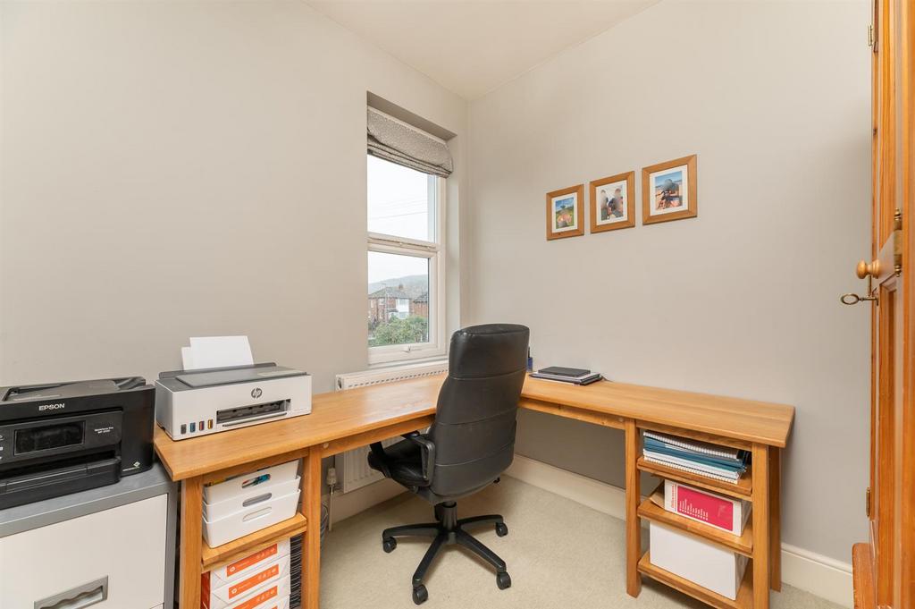 Bedroom 3 / Study