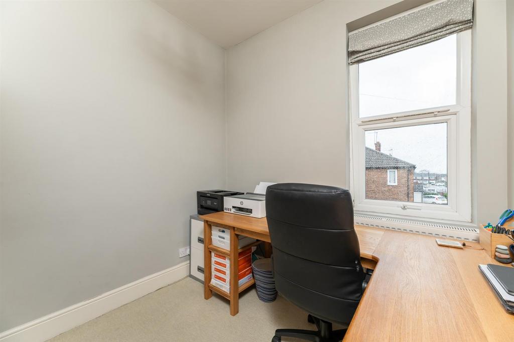 Bedroom 3 / Study