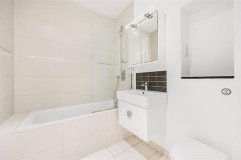 1 bedroom apartment to rent, Southfield Road Chiswick London
