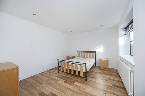 undefined, Thrawl Street, Aldgate, London, E1