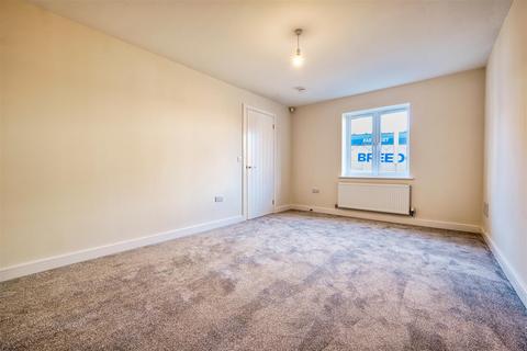 3 bedroom detached house for sale, Whinfell Road, Chesterfield S41