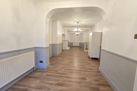 undefined, Melton Gardens, Romford RM1