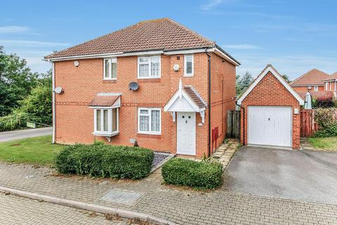 undefined, Walkhampton Avenue, Milton Keynes MK13
