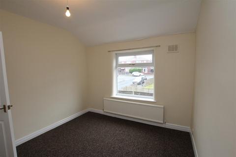 2 bedroom terraced house to rent, Mansfield Grove, Bolton BL1
